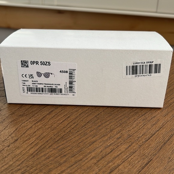 NWT🔥 Prada ✨ PR 50ZS 1AB03T Black Metal Fashion Sunglasses Grey Mirror Lens ✨ - Picture 6 of 9